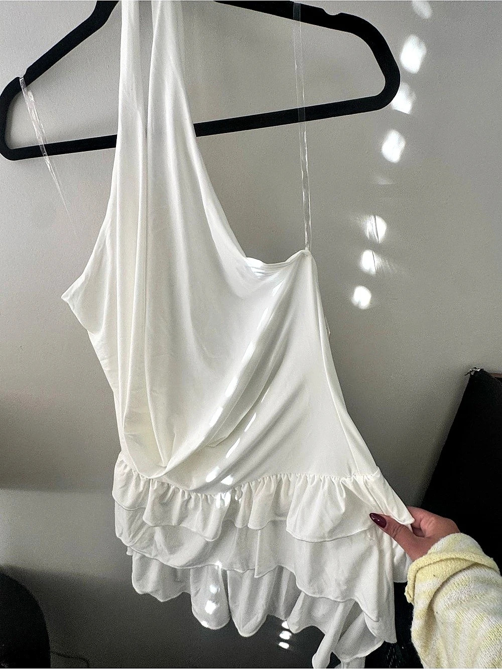 NWT - Ruffle Cami Ruffle Romper in White Size L - Picture 4 of 6